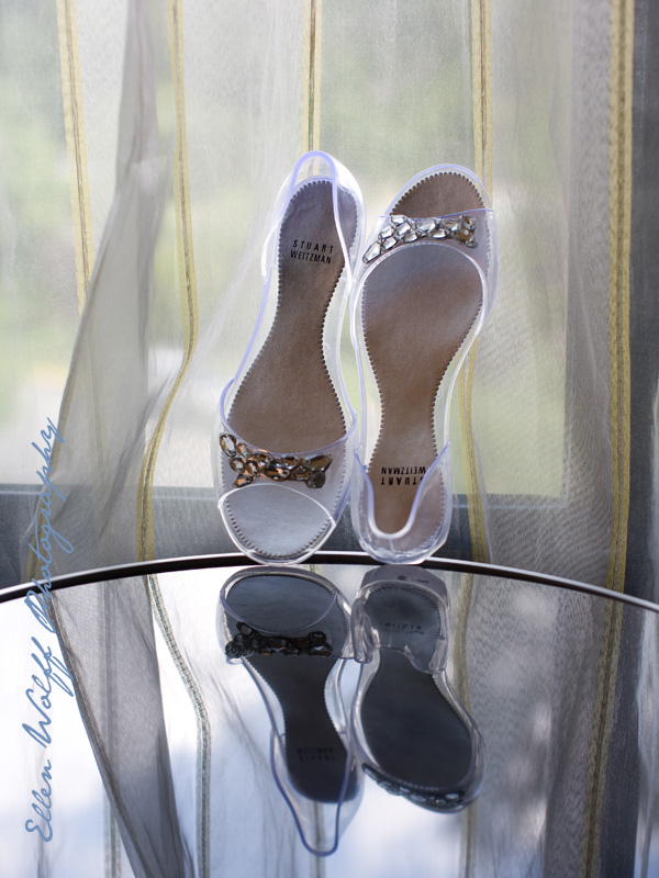 clear jelly wedding shoes for a bride