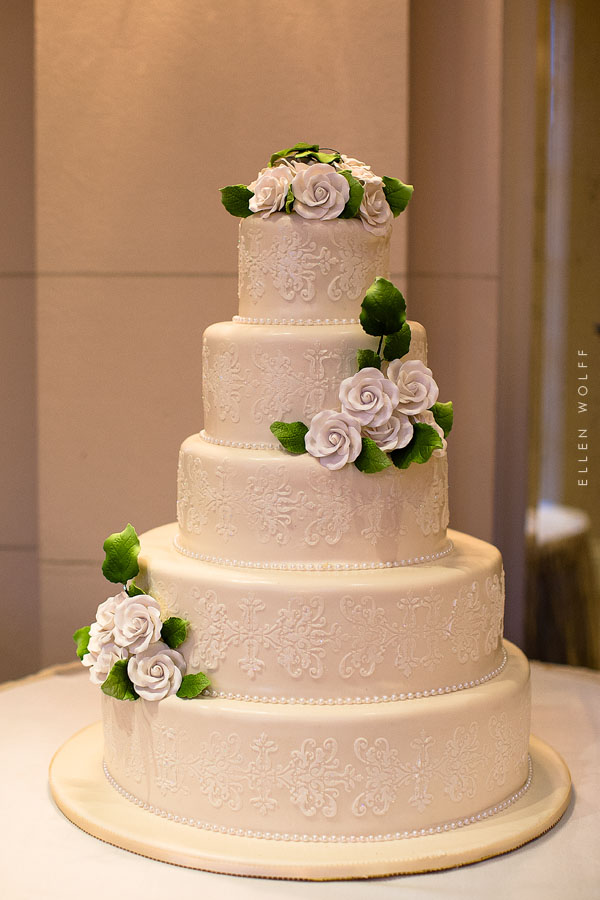 5 tiered wedding cake at muttontown country club